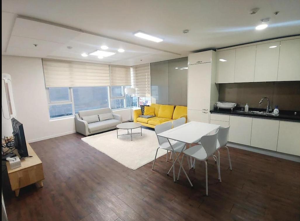 Gangnam 100m 3 Bedrooms 2 Private Bathrooms M Ceo 1 Minute To Coex Fully Furnished 3bdr 2bath Appartamento *