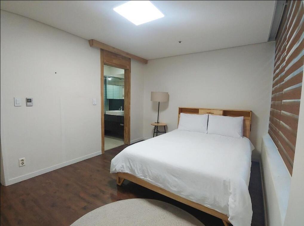 Appartamento Gangnam 100m 3 Bedrooms 2 Private Bathrooms M Ceo 1 Minute To Coex Fully Furnished 3bdr 2bath Seul
