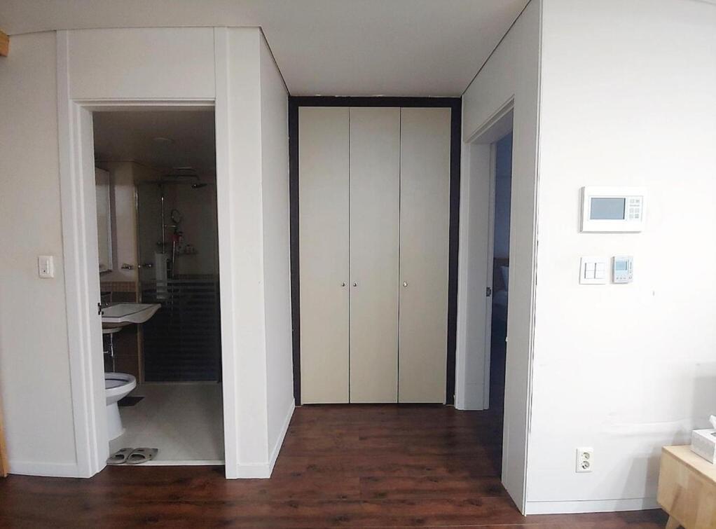 Apartment Gangnam 100m 3 Bedrooms 2 Private Bathrooms M Ceo 1 Minute To Coex Fully Furnished 3bdr 2bath Seoul